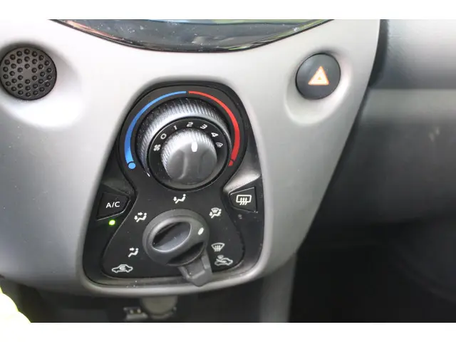 Peugeot 108 1.0 e-VTi Active *Carplay !! 2019 Benzine 15