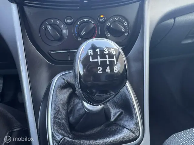 Ford C-MAX Edition Plus. Hogeinstap. 2014 Benzine 16
