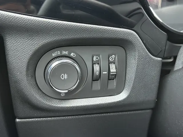 Opel Corsa 1.2 Edition 2020 Benzine 24