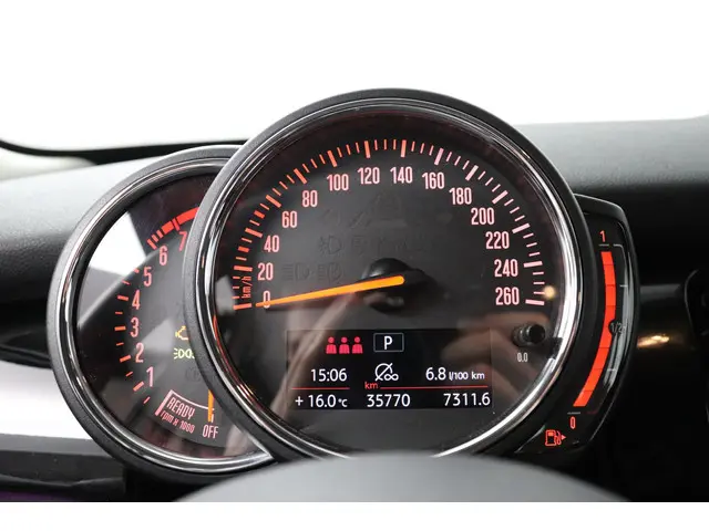 MINI Cooper 1.5 Classic 2023 Benzine 4