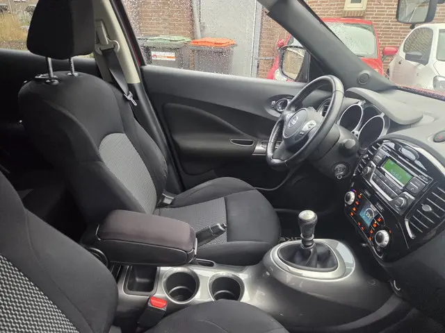 Nissan Juke 1.2 DIG-T S/S Acenta 2015 Benzine 3