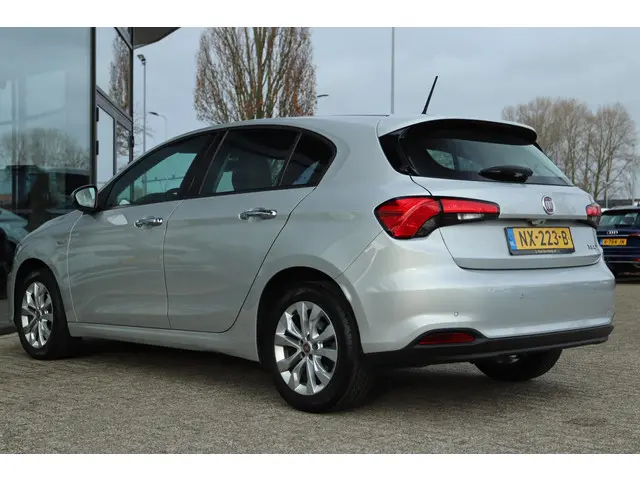 Fiat Tipo 1.4 T-JET 16V BUSINESS 2017 Benzine 10