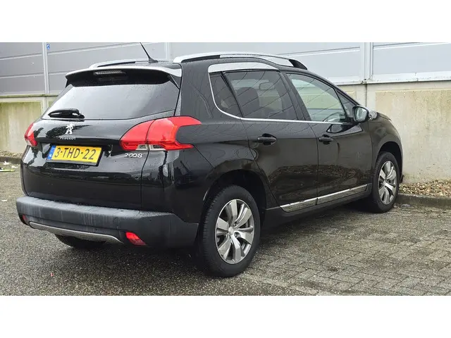 Peugeot 2008 1.2 VTi Allure Pack Premium Plus 2014 Benzine 5