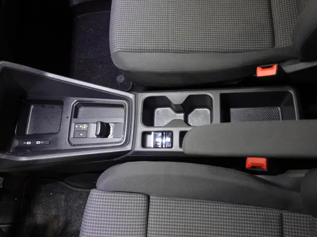 Volkswagen Caddy Cargo Maxi 2.0 TDI Style 2023 Diesel 20
