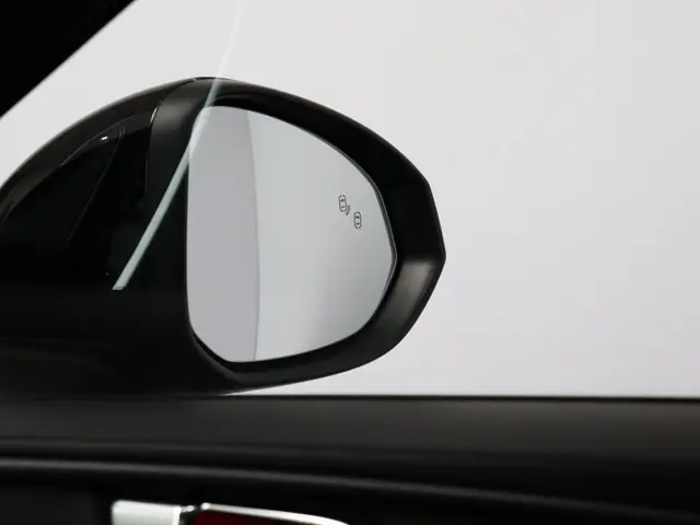 Lynk & Co 01 3