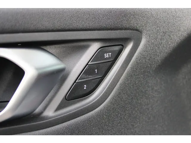 BMW 1 Serie 120 M Sport Automaat 2024 Benzine 12