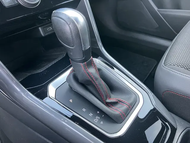 Volkswagen T-Roc 1.5 TSI Sport 2022 Benzine 39