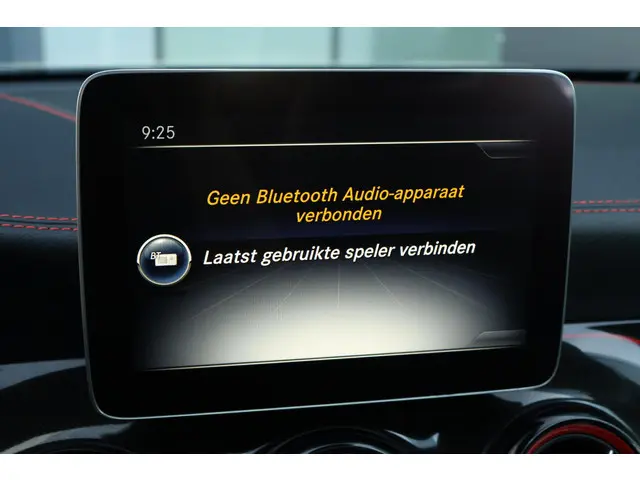 Mercedes-Benz GLA AMG 45 4MATIC 2018 Benzine 27