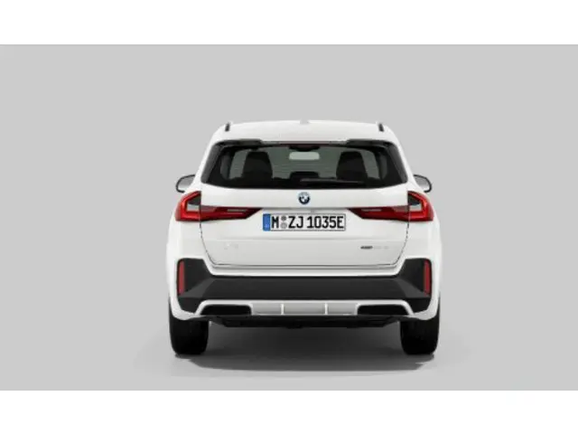 BMW X1 xDrive25e 2024 Hybride Benzine 10