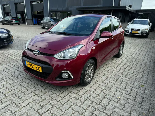 Hyundai i10 1.0i i-Motion Premium 2014 Benzine 4