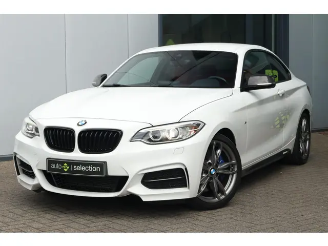 BMW 2 Serie Coupé M235i High Executive 2014 Benzine 40