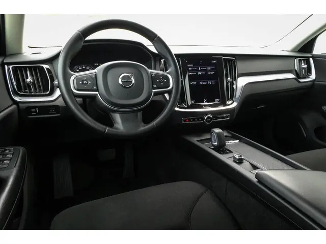Volvo V60 2.0 B3 Momentum Advantage 2021 Hybride Benzine 7