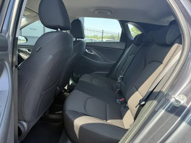 Hyundai i30 1.0 T-GDI Comfort 2017 Benzine 8