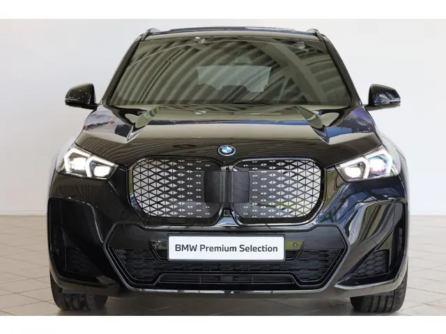 BMW iX1 eDrive20 2025 Elektrisch 4