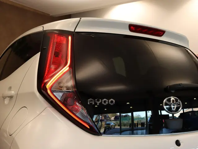 Toyota Aygo 1.0 VVT-i X- Cite Cabriodak 2019 Benzine 13