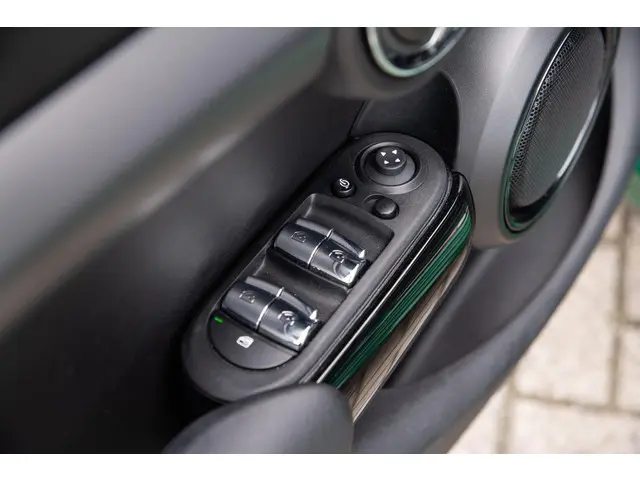 MINI Cooper S 2.0 Resolute Edition 2023 Benzine 45