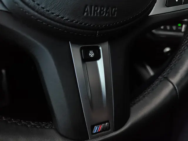 BMW 3 Serie Touring 330e M Sport 2022 Hybride Benzine 31
