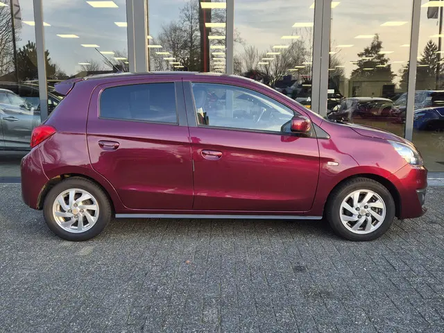 Mitsubishi Space Star 1.2 Life 2017 Benzine 16