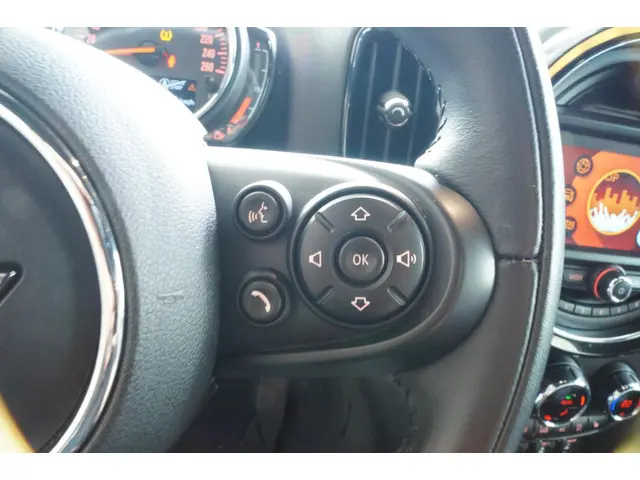 MINI Countryman Mini 1.5 Cooper Chili 2018 Benzine 18