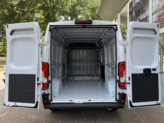 Fiat Ducato 2.2 MultiJet 140 S&S L3H2 3.3t 2024 Diesel 29