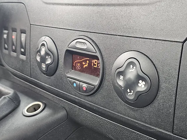 Opel Movano 2.3 2016 Diesel 12