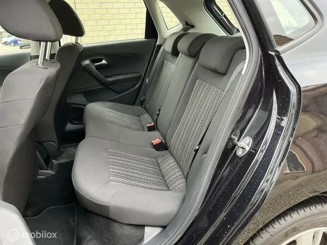 Volkswagen Polo 1.0 Comfortline 2014 Benzine 8
