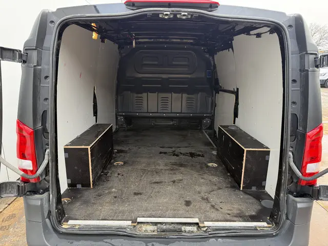 Mercedes-Benz eVito 112 2023 Elektrisch 13