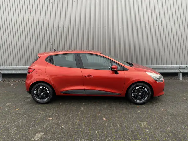 Renault Clio 1.2 Authentique 2014 Benzine 10