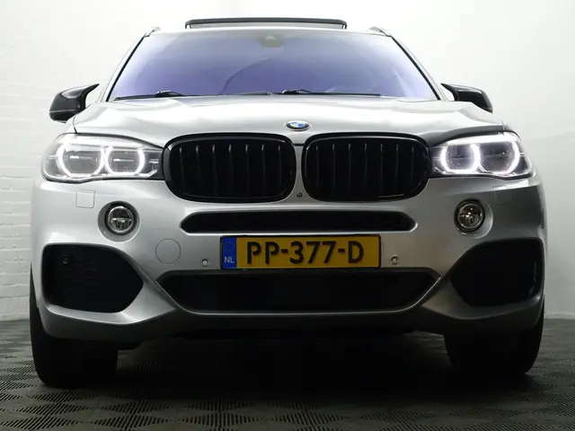 BMW X5 xDrive30d M Performance Aut- 2016 Diesel 33