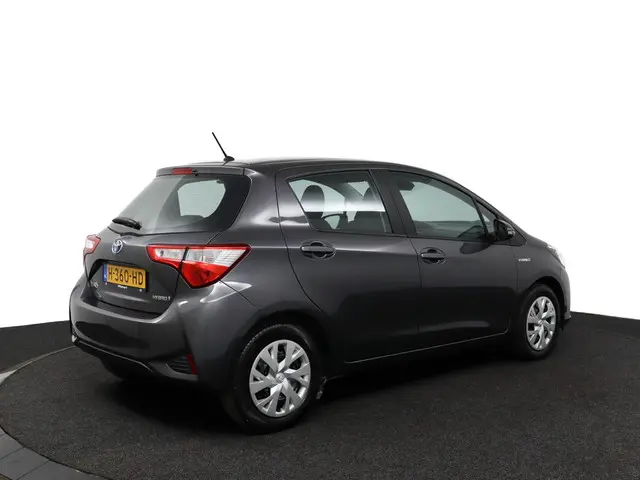 Toyota Yaris 1.5 Hybrid Active 2020 Hybride Benzine 2