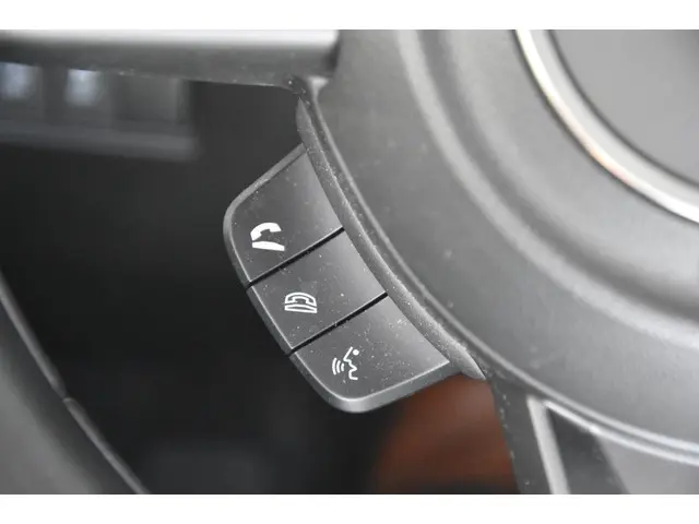 Suzuki Swift 1.2 Style Smart Hybrid 2021 Hybride Benzine 11