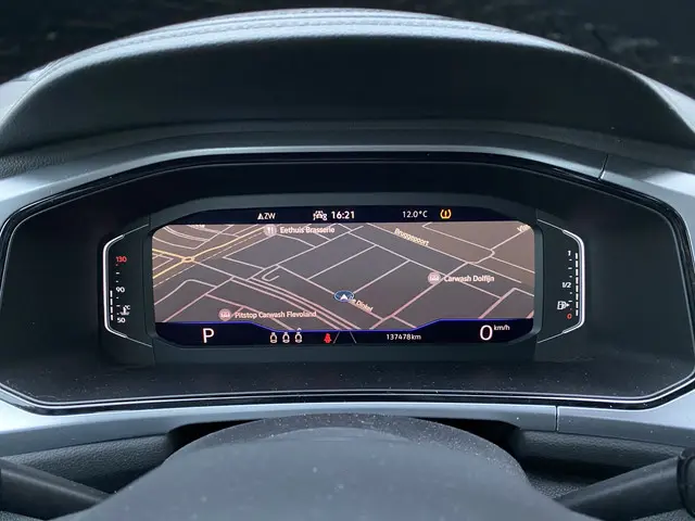 Volkswagen T-Roc 1.5 TSI Life Business 2022 Benzine 21