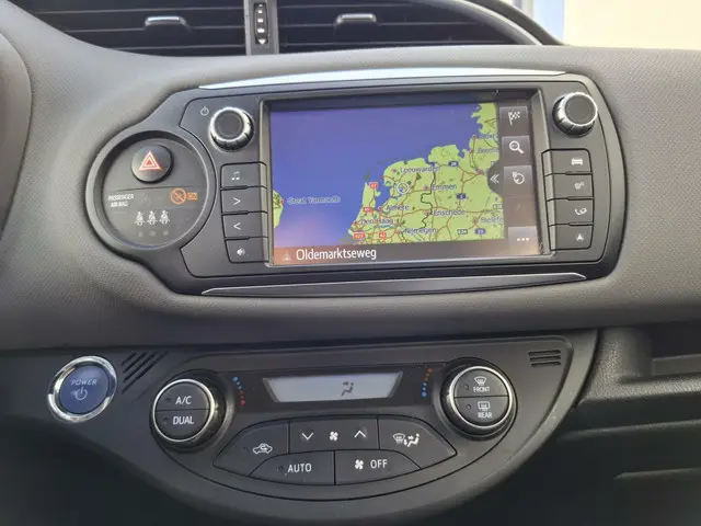Toyota Yaris 1.5 Hybrid 2017 Hybride Benzine 21