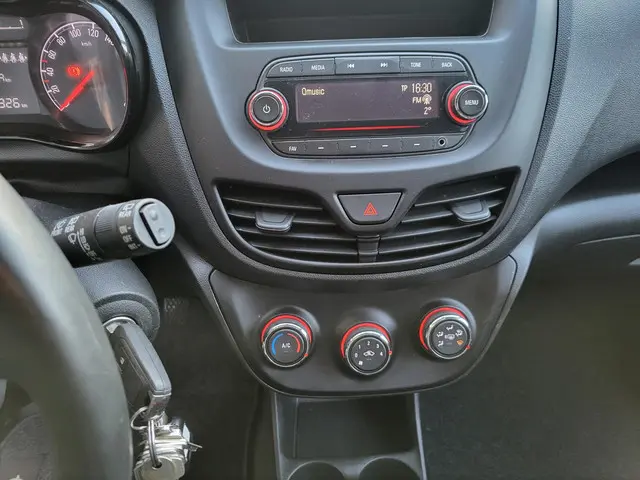 Opel KARL 1.0 Rocks Online Edition 5drs 2017 Benzine 13