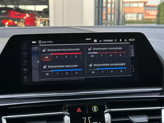 BMW 8 Serie 840i xDrive High Executive 2021 Benzine 15