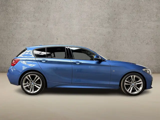 BMW 1 Serie 118i M Sport Line Shadow 2019 Benzine 4