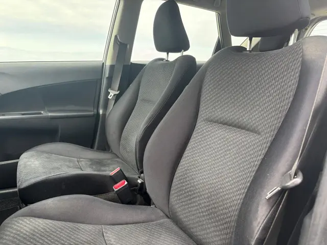 Toyota Verso-S 1.3 VVT-i Comfort 2012 Benzine 8