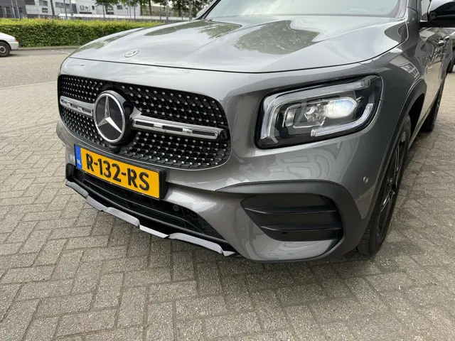 Mercedes-Benz GLB 200 AMG PAMORAMADAK 2020 Benzine 11
