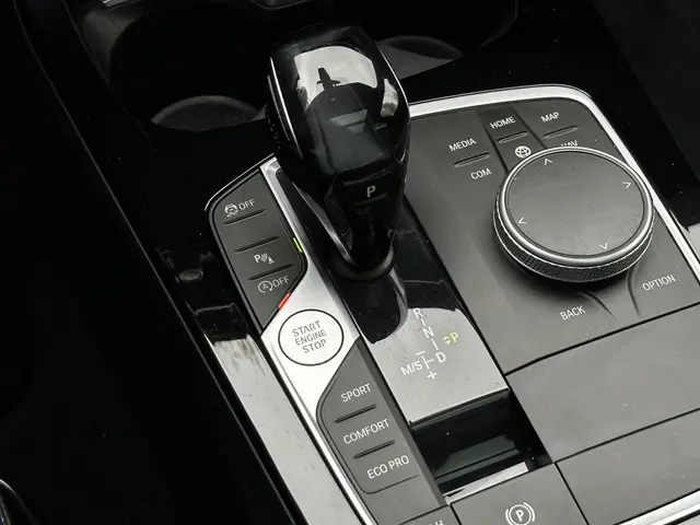 BMW 1 Serie 120d High Executive 2020 Diesel 33