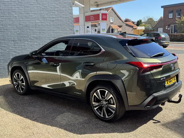 Lexus UX 250h Preference Line 2022 Hybride Benzine 14