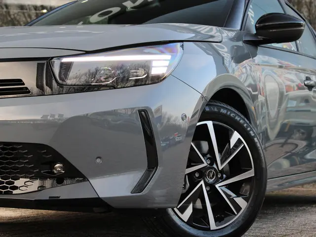 Opel Corsa 1.2 Turbo Hybrid GS 2026 Hybride Benzine 16