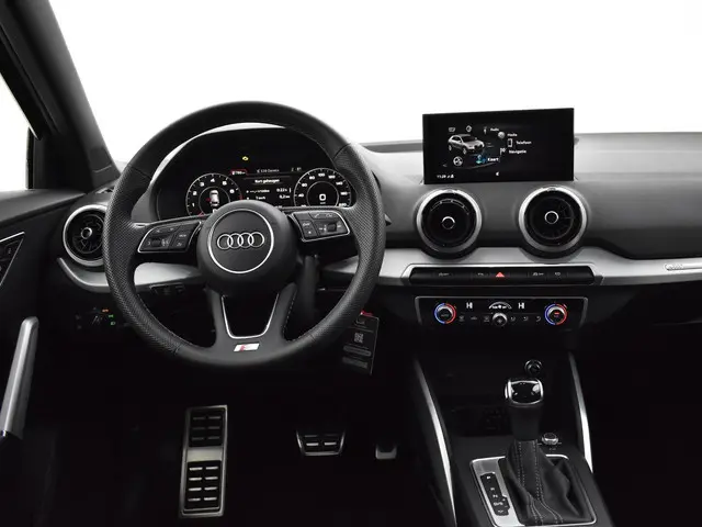 Audi Q2 3