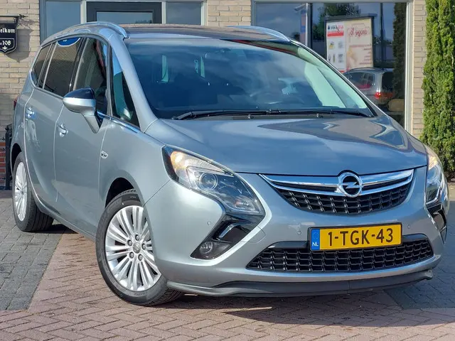 Opel Zafira Tourer 1.4 Design Edition 7p. 2014 Benzine 2