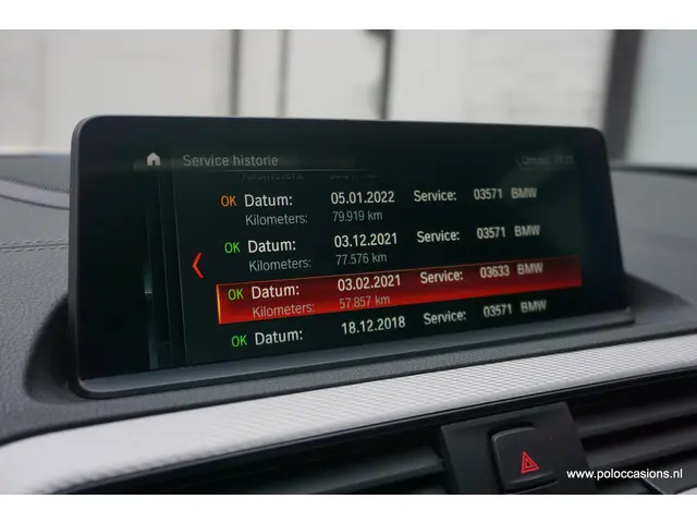 BMW 1 Serie 118i 2018 Benzine 13