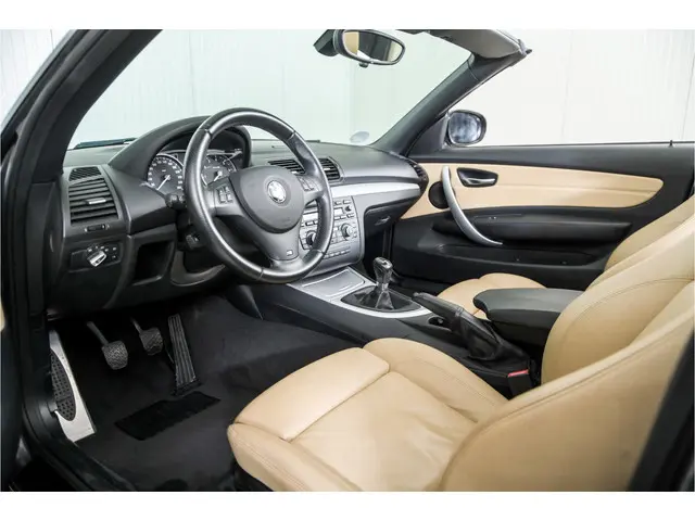 BMW 1 Serie Cabrio 120i High Executive 2012 Benzine 11