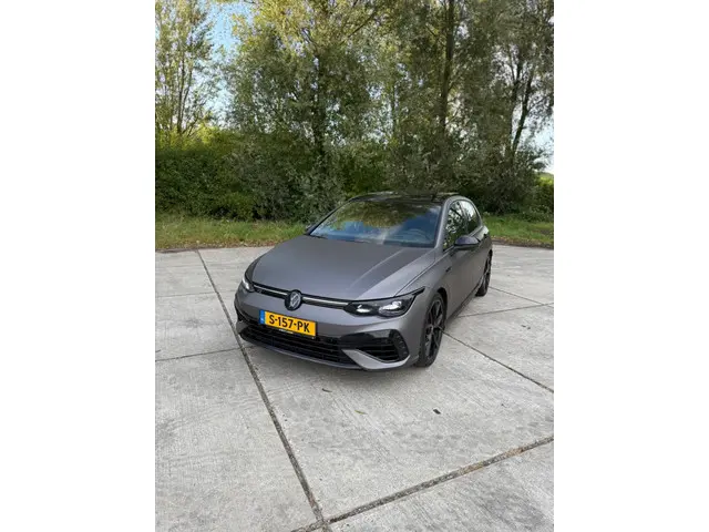 Volkswagen Golf 2.0 TSI R 4Motion 2022 Benzine 4
