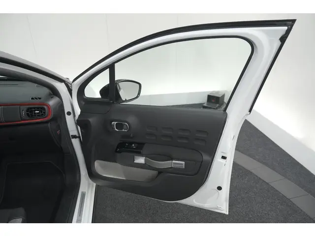 Citroën C3 PureTech 82 C-Series 2021 Benzine 58