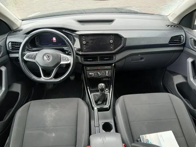 Volkswagen T-Cross 1.0 TSI Life SCHADEAUTO!!! 2019 Benzine 21