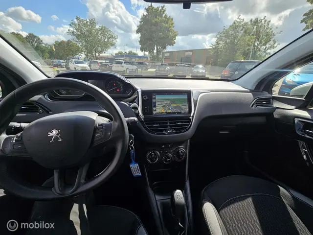 Peugeot 208 1.2 PureTech Active 2016 Benzine 17