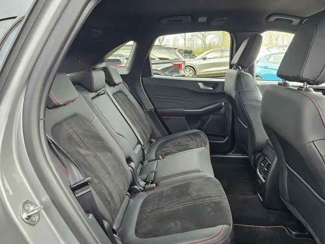 Ford Kuga 2.5 PHEV ST-Line X 2025 Hybride Benzine 10